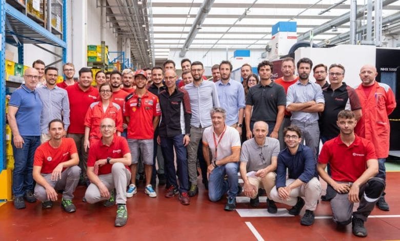 Enea Bastianini in visita alla Brembo: "Sono rimasto impressionato dalla lavorazione delle pinze" 1 Enea Bastianini in visita alla Brembo: “Sono rimasto colpito dalla lavorazione delle pinze”