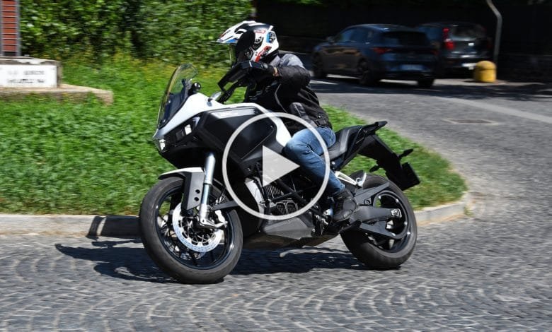 Zero Motorcycles DSR/X: scopri cosa significa vivere con una moto elettrica 1 Zero Motorcycles DSR/X: ecco cosa significa vivere con una moto elettrica