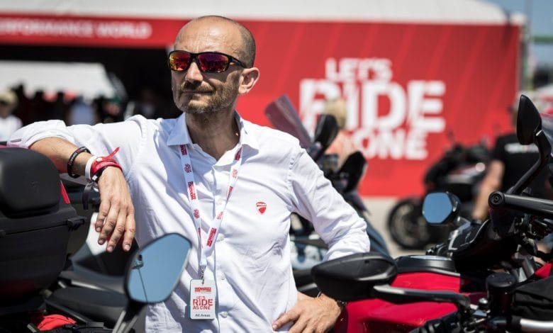 MotoGP 2023: Domenicali commenta le indiscrezioni di Marc Marquez nel team Gresini 1 MotoGP 2023, Domenicali commenta l’indiscrezione di Marc Marquez nel team Gresini
