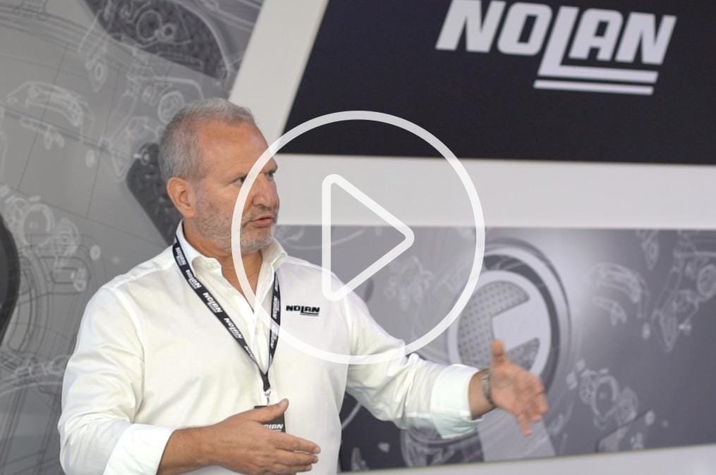 Rivoluzione Nolan: "Saremo i Giorgio Armani dei caschi" (VIDEO) 1 Rivoluzione Nolan: "Saremo la Giorgio Armani dei caschi" (VIDEO)