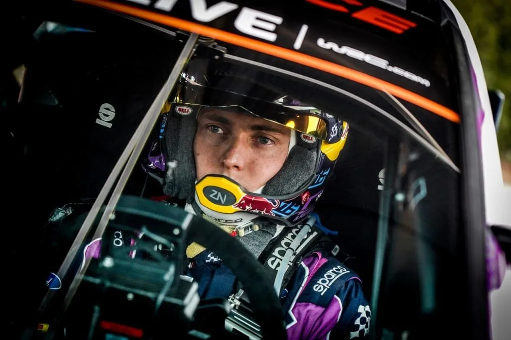 WRC Rally Svezia: Adrien Fourmaux fuori gioco, Neuville si riprende il 3º posto 2 Un errore fatale per Fourmaux
